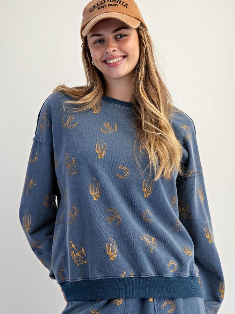 Easel Plus Western Print Mineral Washed Terry Pullover